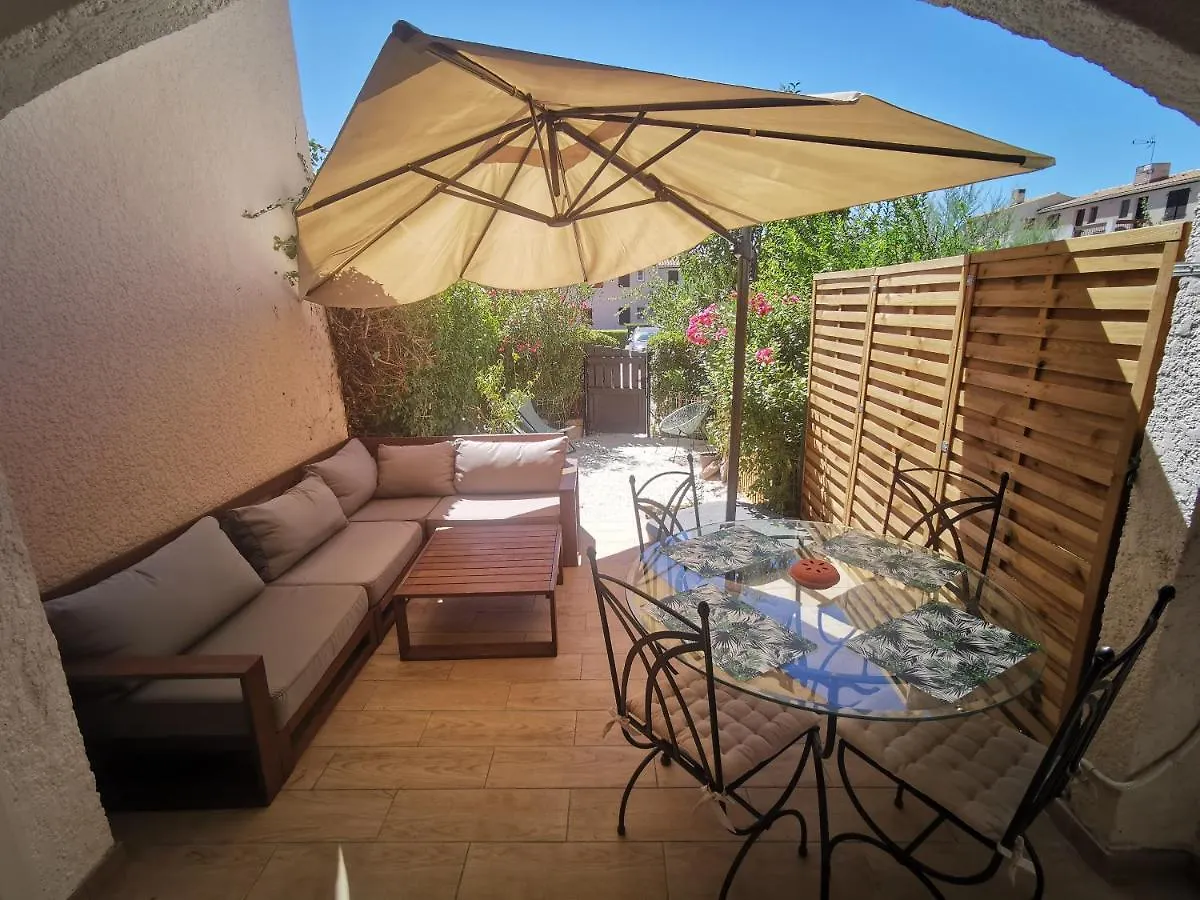La Terrasse Ensoleillee De Sausset : Le Citronnier Apartment France