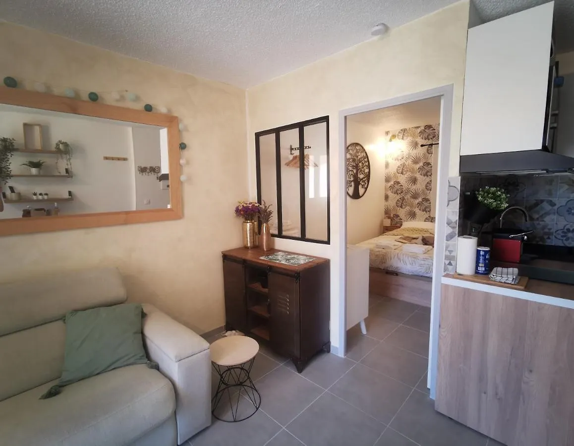 La Terrasse Ensoleillee De Sausset : Le Citronnier Apartment Sausset-les-Pins