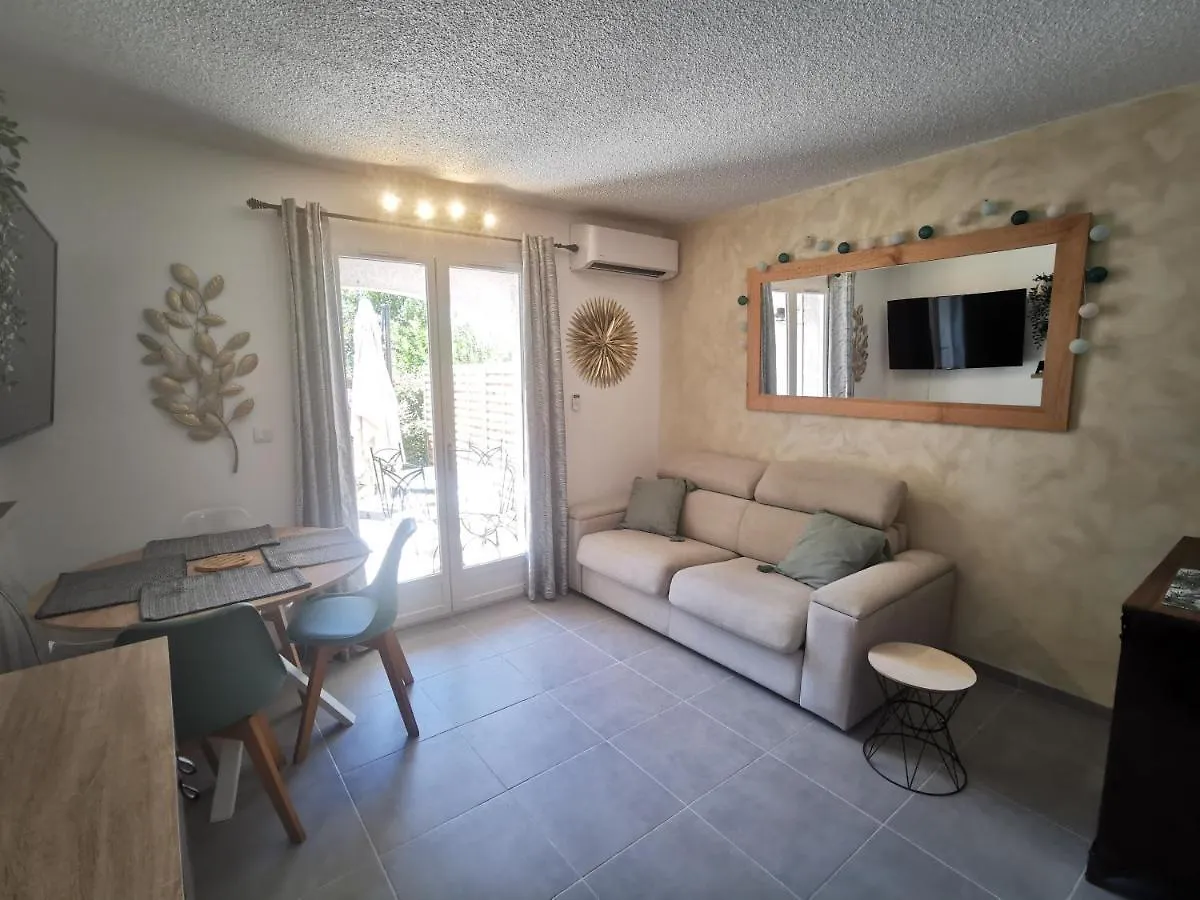 La Terrasse Ensoleillee De Sausset : Le Citronnier Apartment