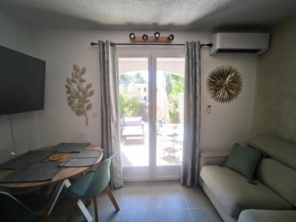 La Terrasse Ensoleillee De Sausset : Le Citronnier Apartment